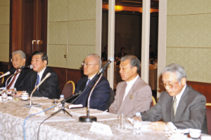 2006: Press conference to announce the Ocean Policy Outline and Draft Basic Act on Ocean Policy (provisional title)